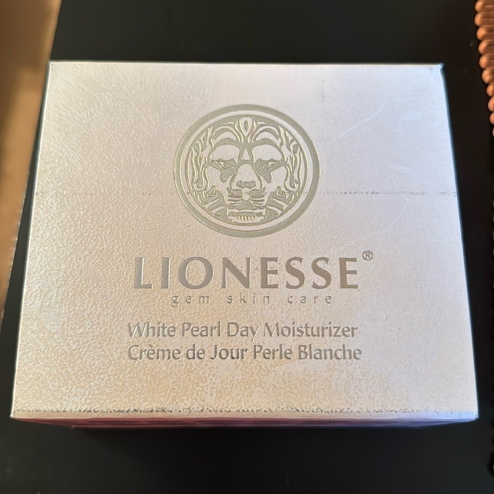 White Pearl Day Moisturizer